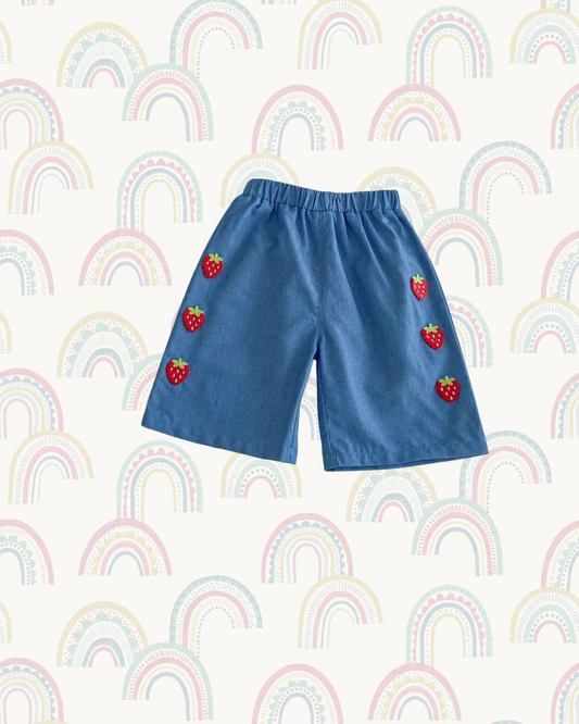 Stitched Strawberry Short - Berry Blue